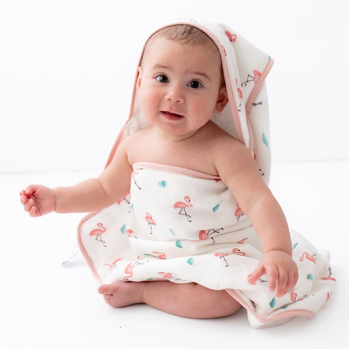 Flamingo Hooded Towel Set - HoneyBug