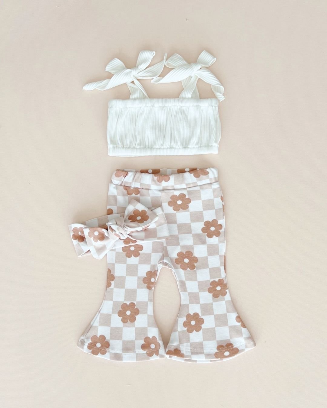 Flare Set | Latte Daisy - HoneyBug
