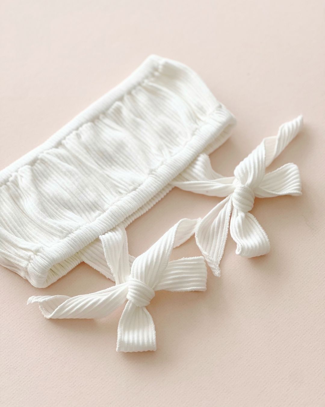 Flare Set | Latte Daisy - HoneyBug