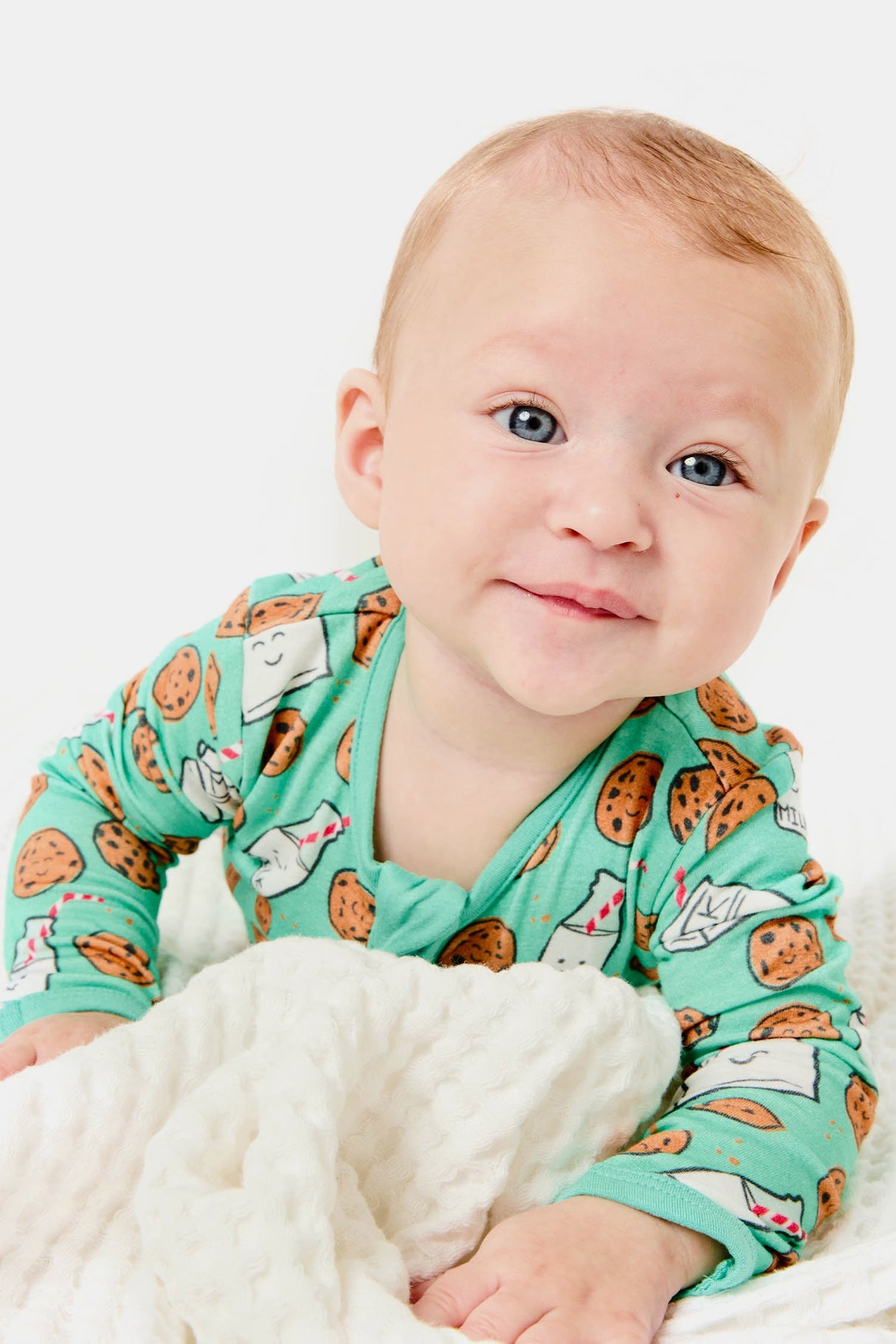 Soft & Stretchy Zipper Footie - Milk and Cookies - HoneyBug