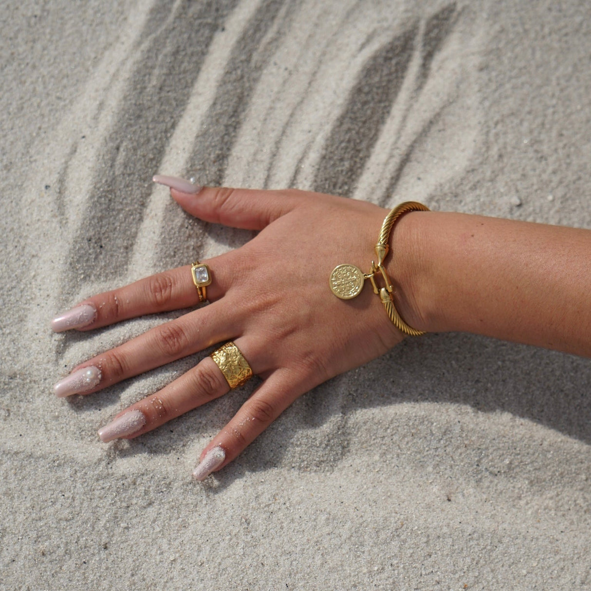 Logan Textured Ring - HoneyBug