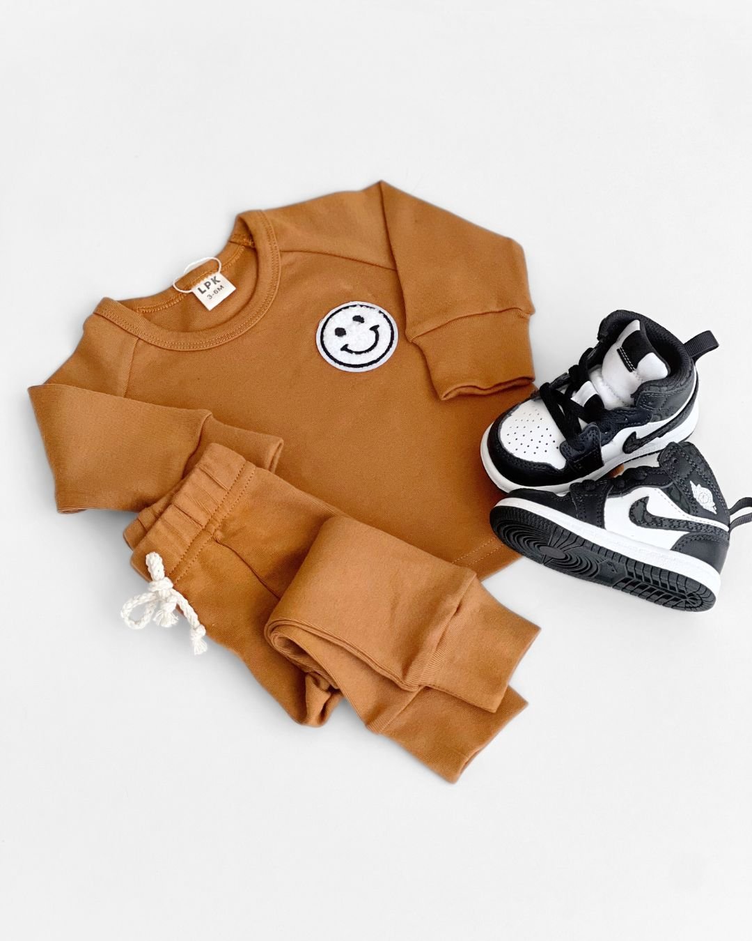 Lounge Set | Smiley Brown - HoneyBug