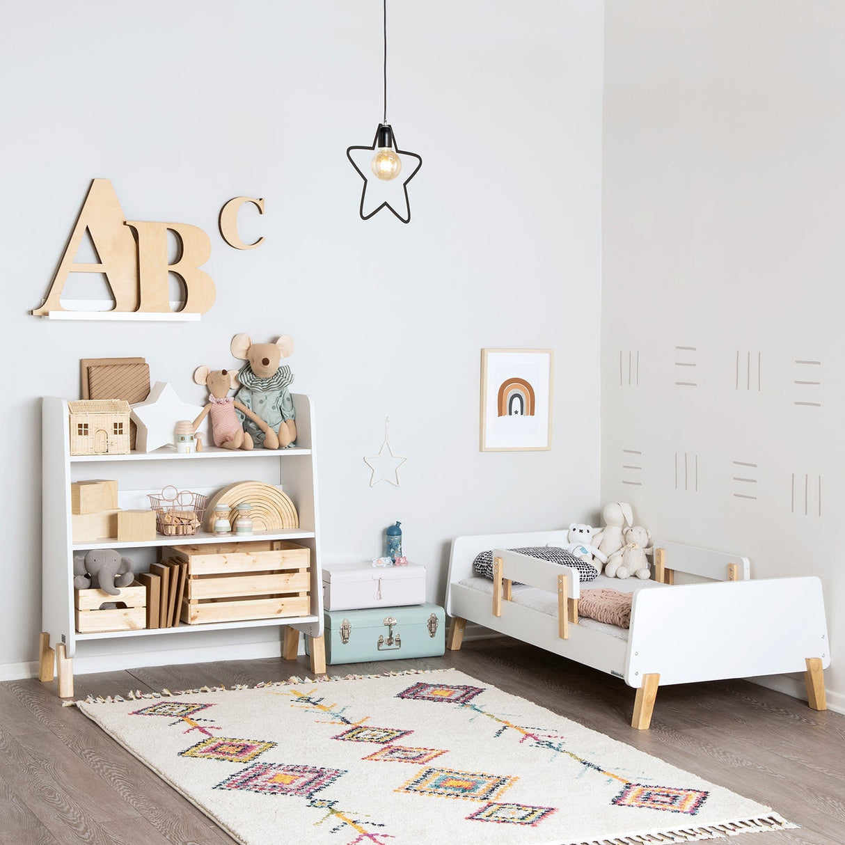 Muse Toddler Bed - HoneyBug