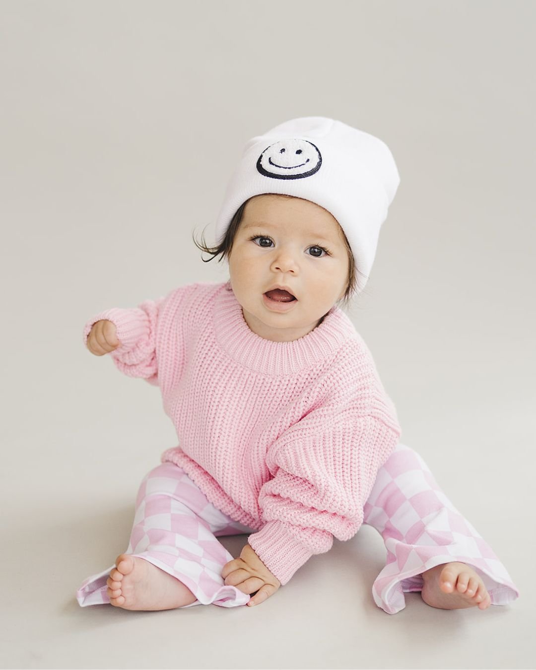 Smiley Beanie | White - HoneyBug