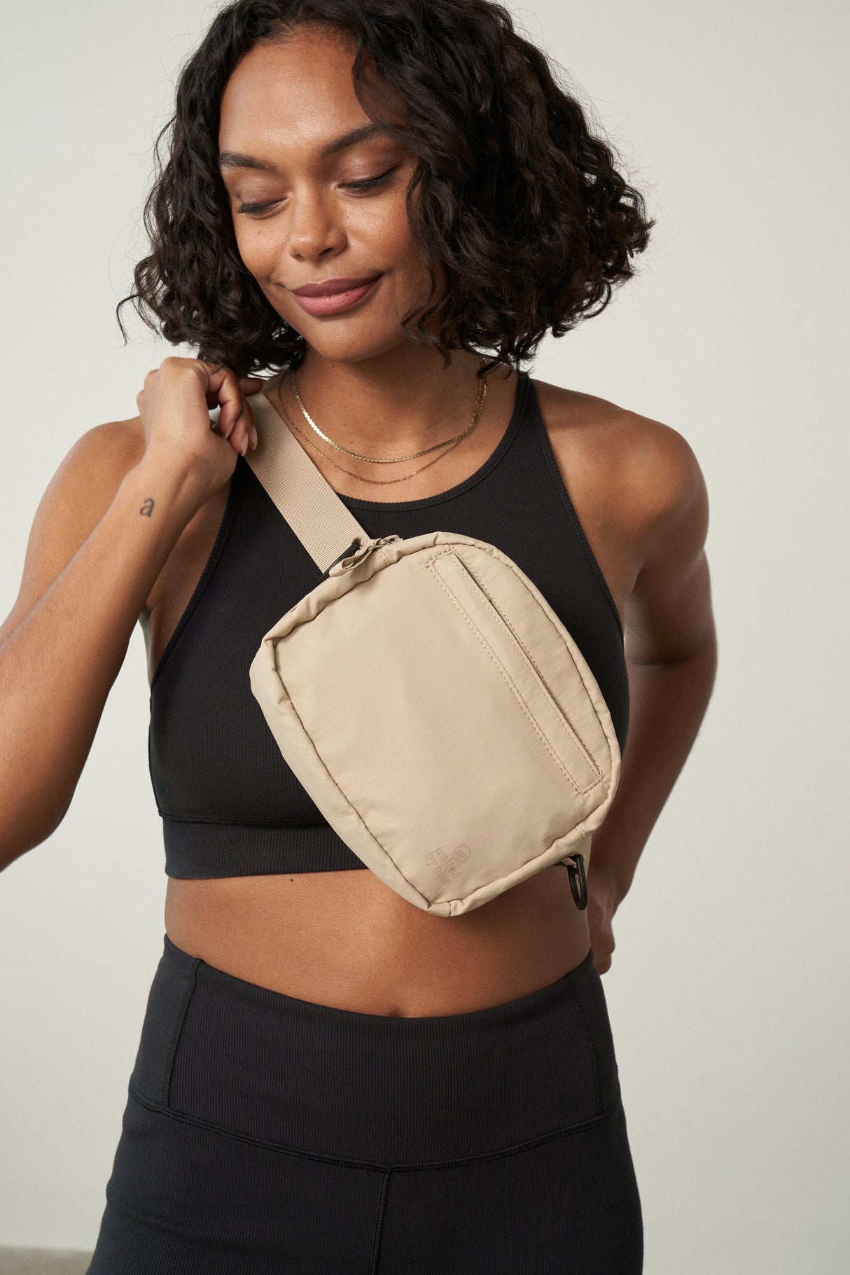 (Re)active™ 2L Convertible Crossbody - HoneyBug