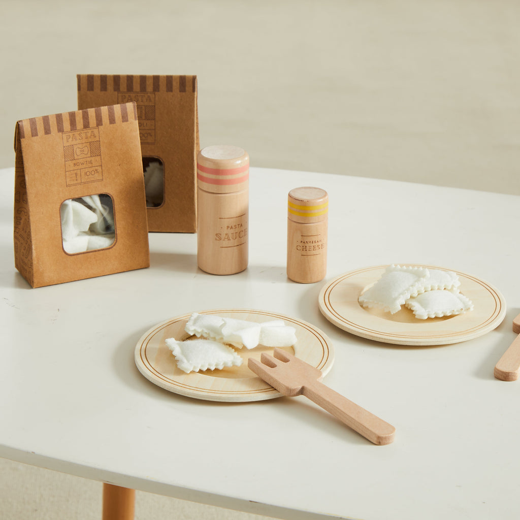 Table it Pasta Set by Wonder and Wise - HoneyBug 