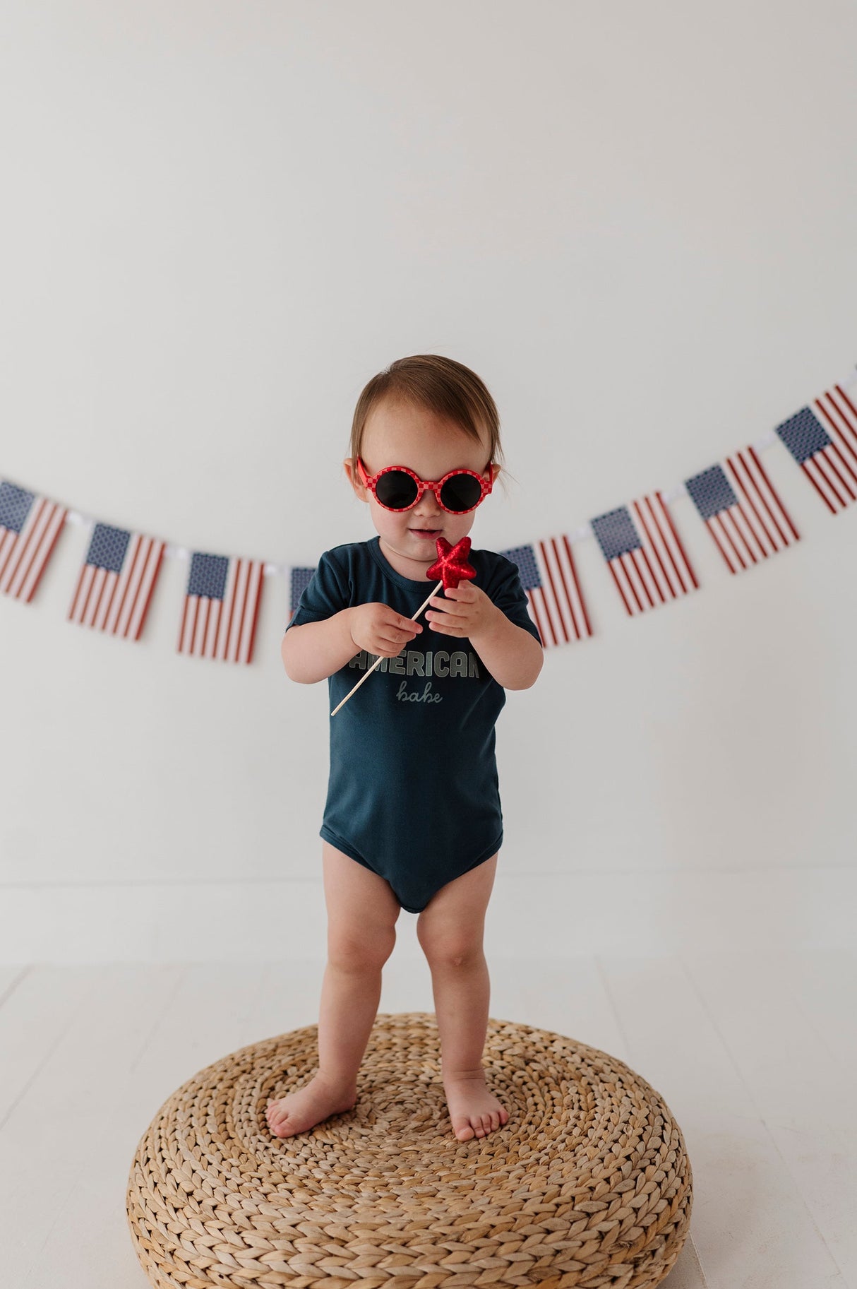 Baby Short Sleeve Bodysuit - HoneyBug 