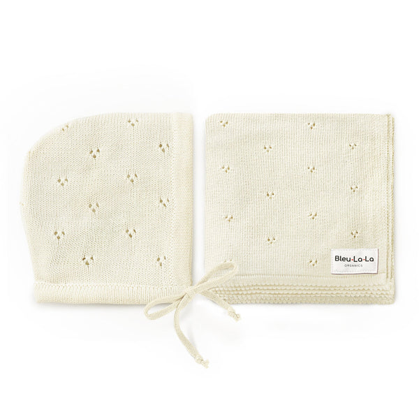 Organic Pointelle Swaddle Blanket + Hat Gift Set - HoneyBug 
