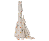 Giraffe - Medium - HoneyBug 