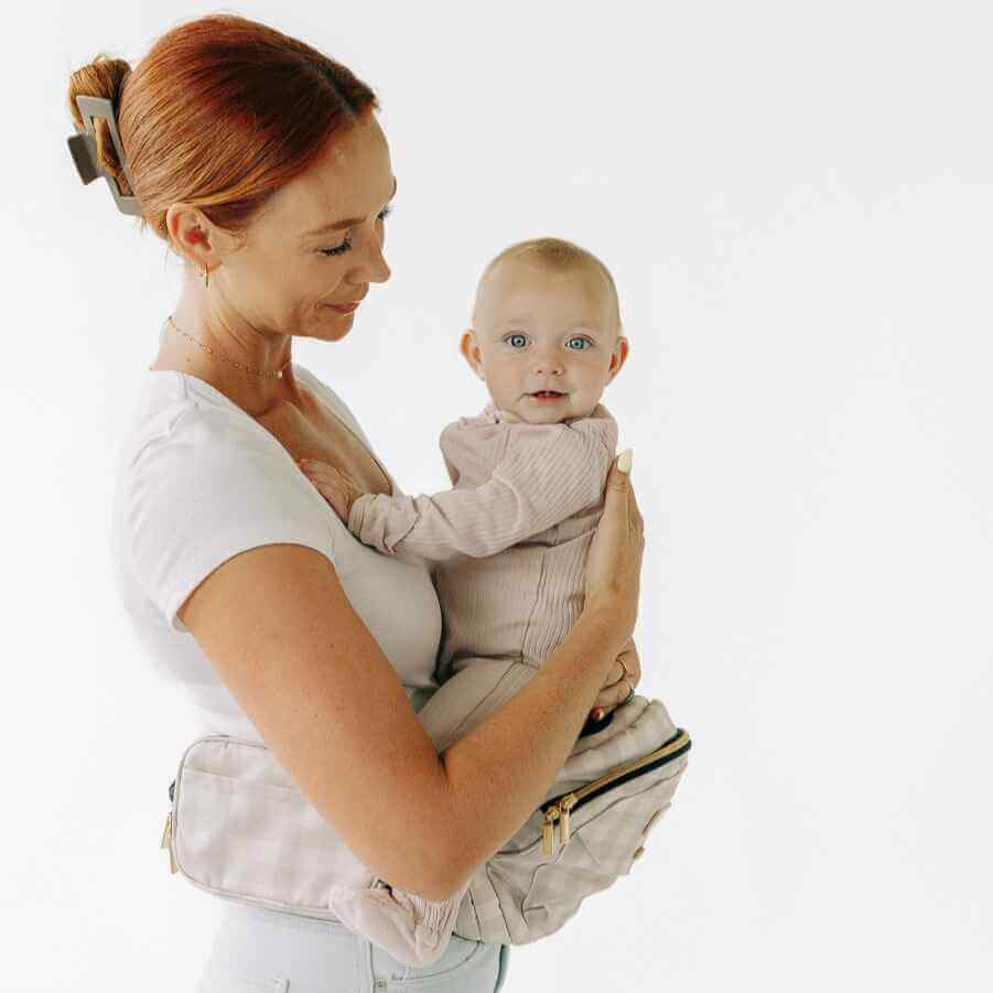 The Tushbaby Hip Carrier - HoneyBug 