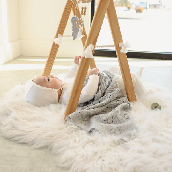 Heart Knit Baby Blanket - HoneyBug 