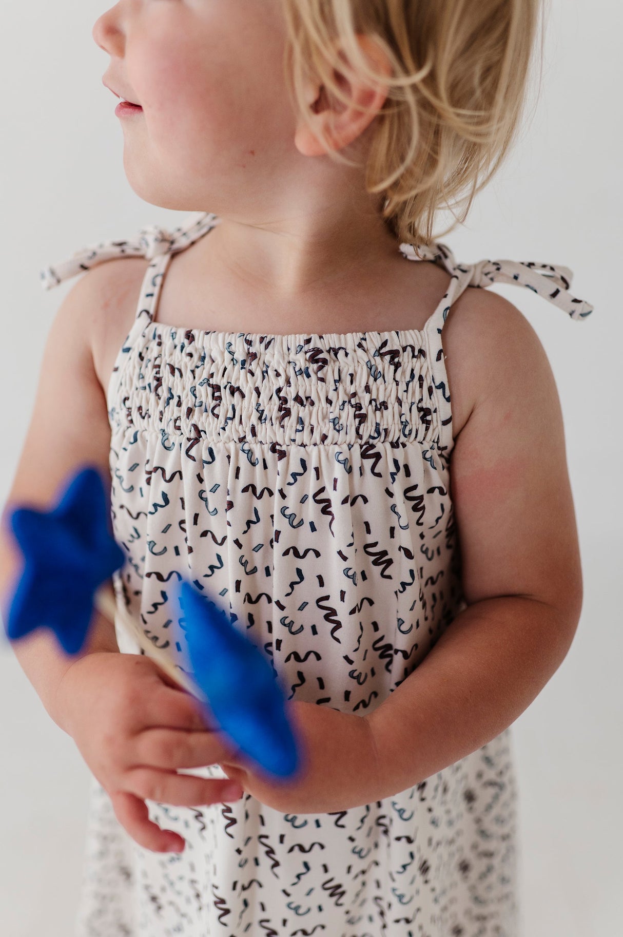 Girl's Smocked Dress - HoneyBug 