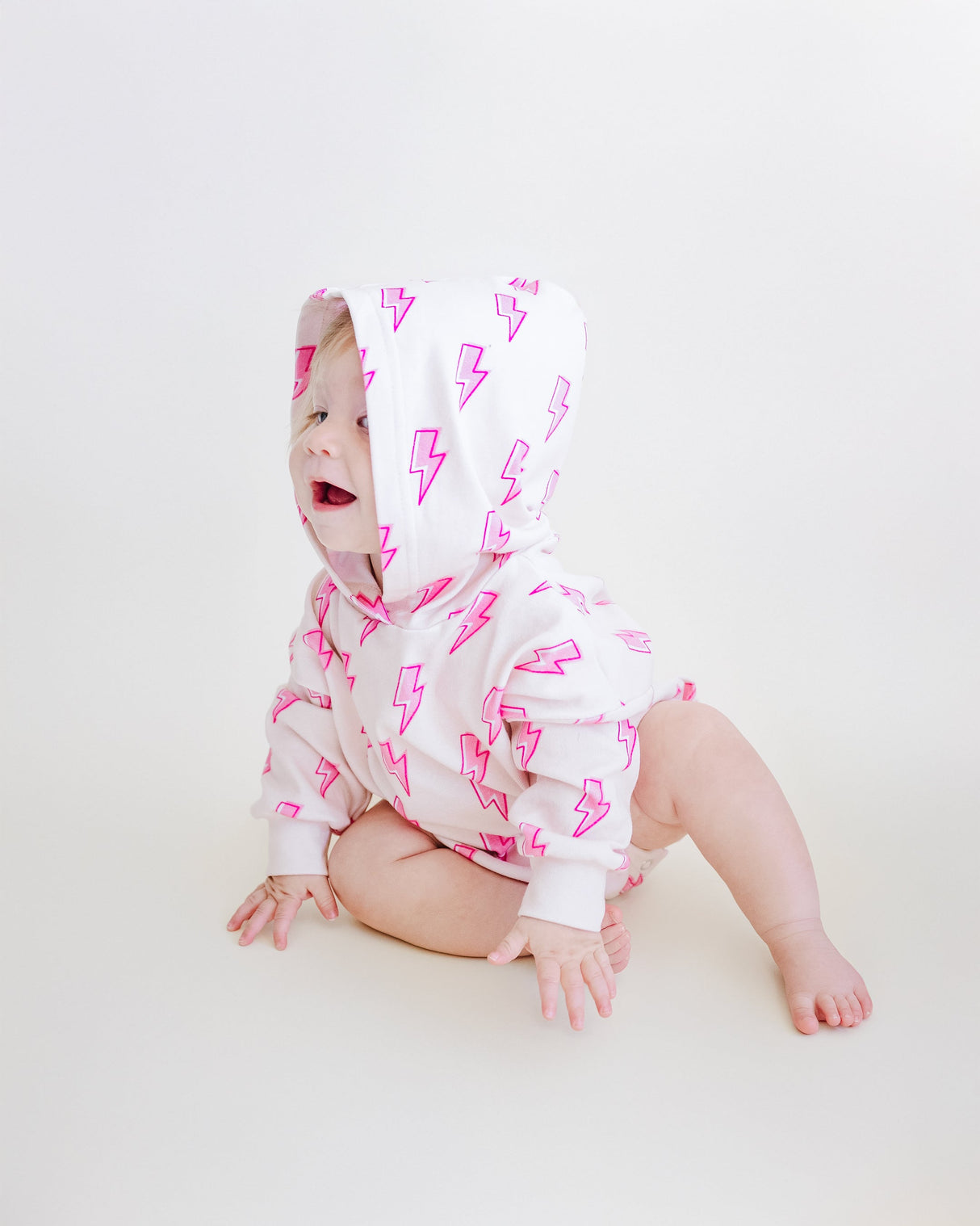 Hooded Bubble Romper | Pink Bolts - HoneyBug 
