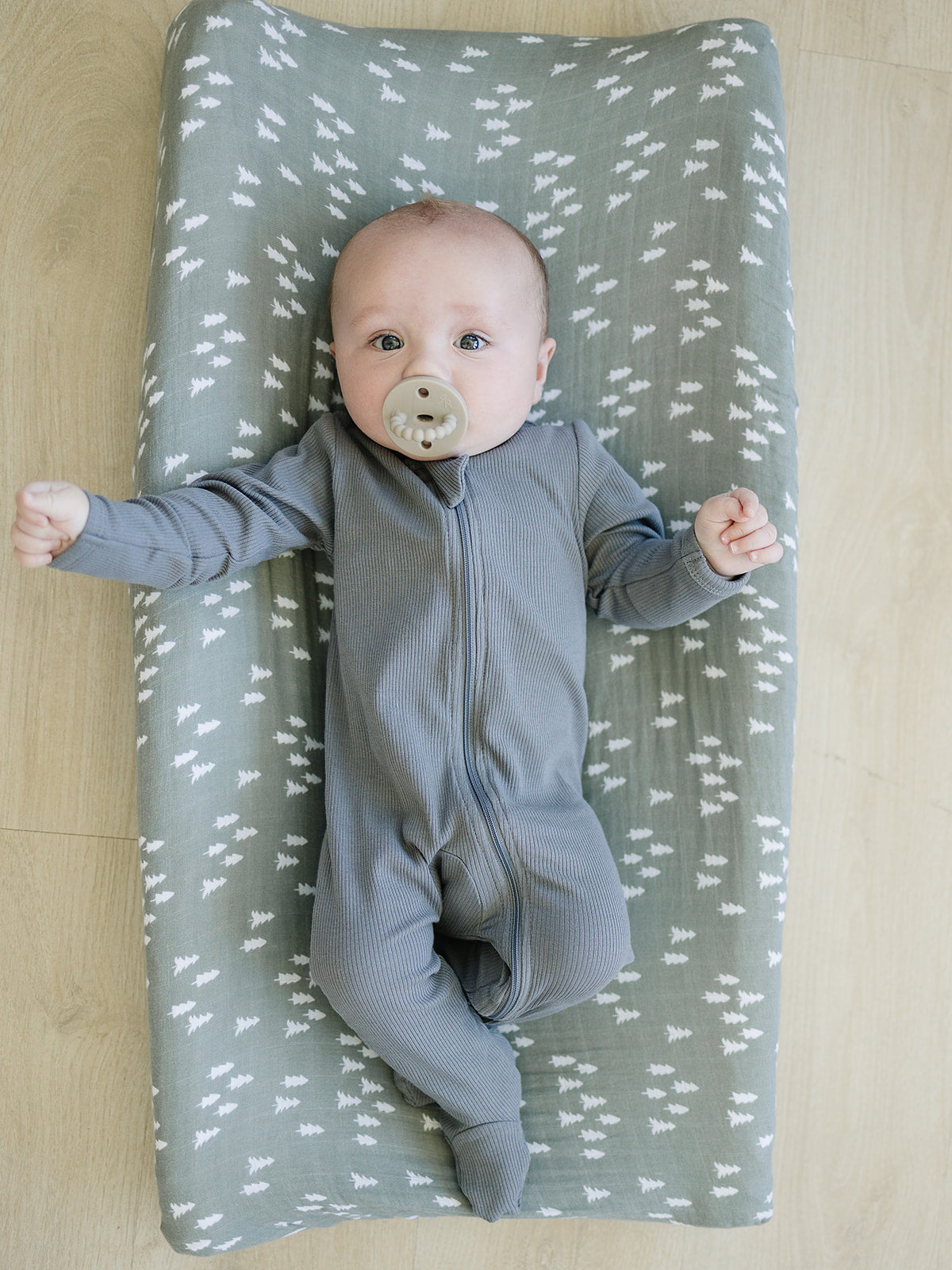 Pines Muslin Changing Pad Cover - HoneyBug 