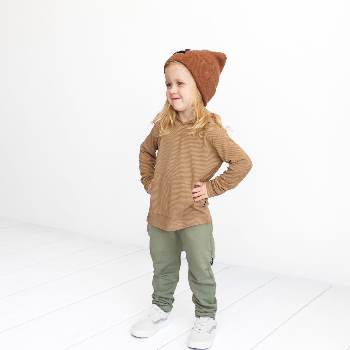 LONG SLEEVE HOODIE- Mocha - HoneyBug 