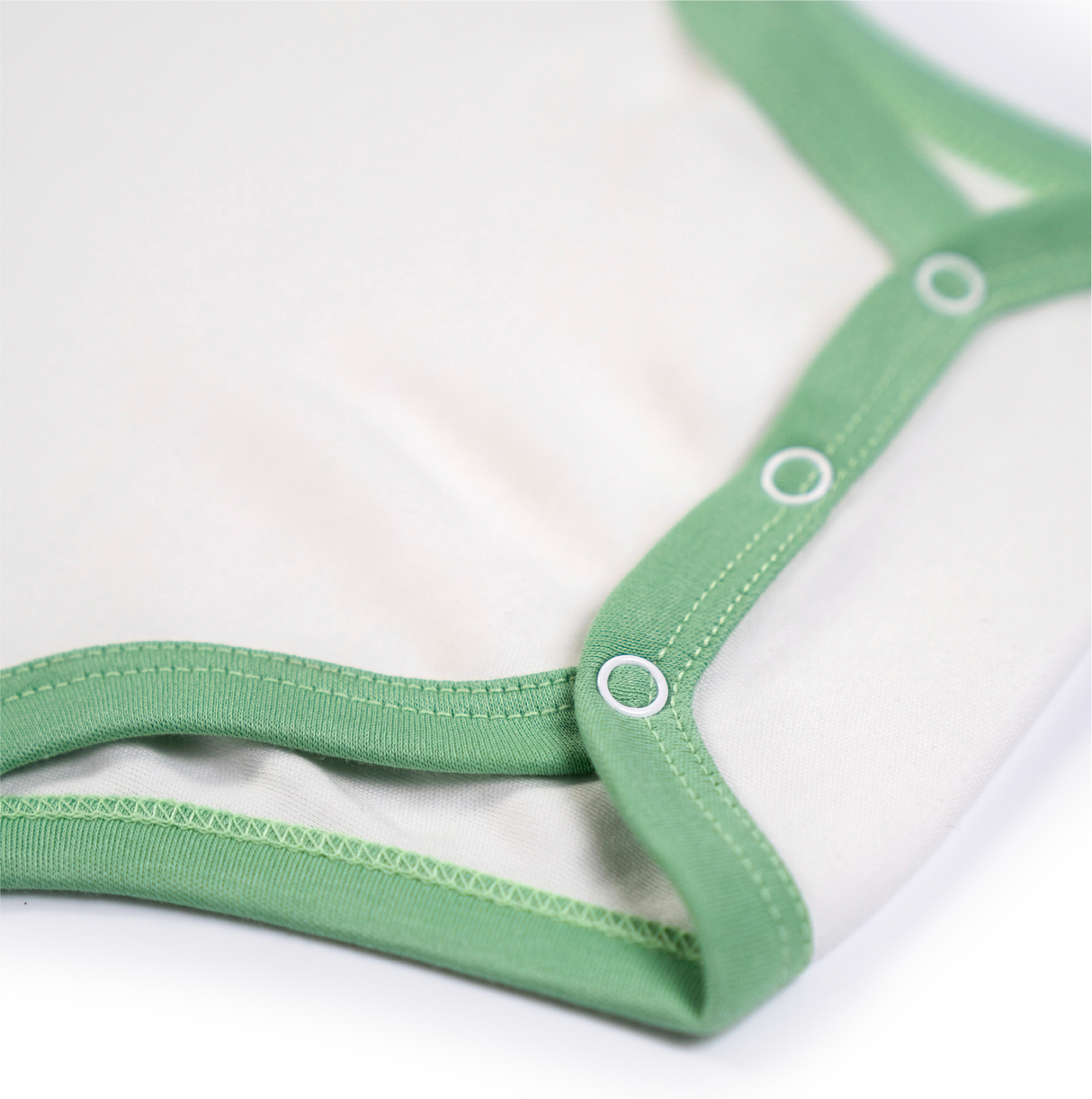 100% Peruvian Pima Cotton White with Grass Green Short Sleeve Snap Bodysuit - HoneyBug 