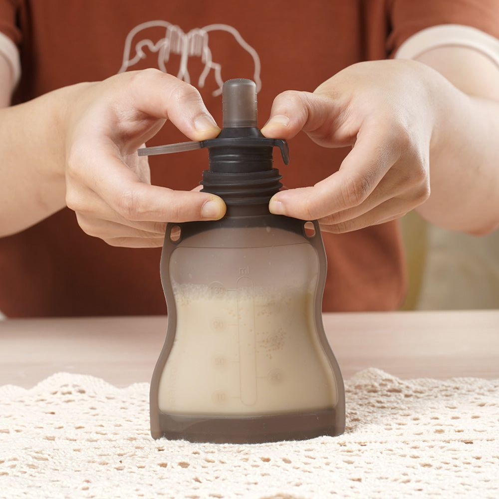 Haakaa Silicone Yummy Pouch Sippy Spout, 1 PK - HoneyBug 