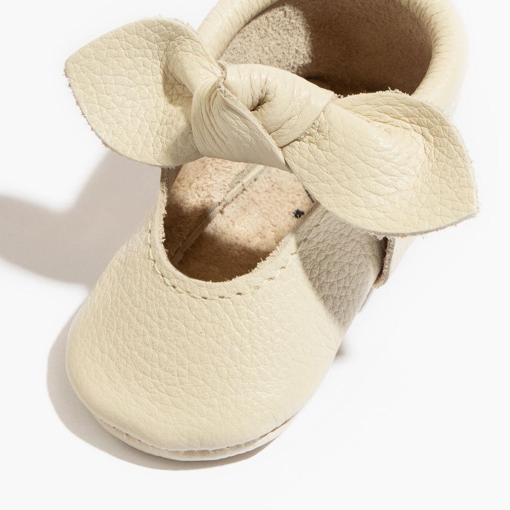 Birch Knotted Bow Baby Shoe - HoneyBug 