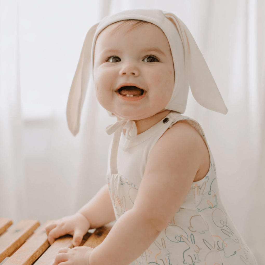 bonnet hat with ears | Ivory - HoneyBug 