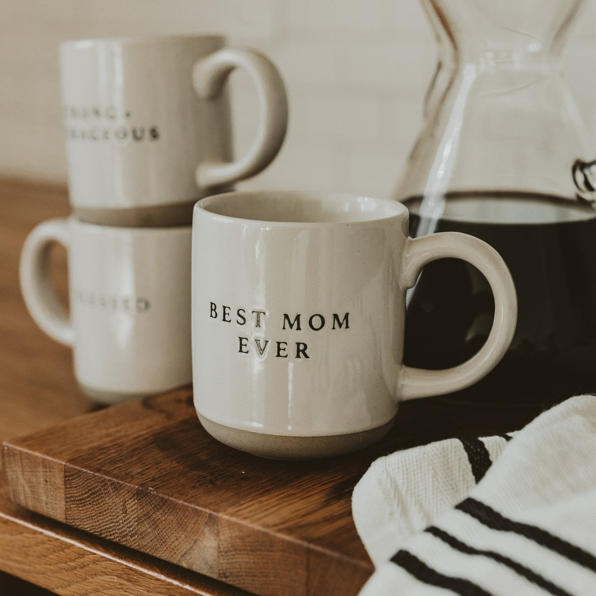 Best Mom Ever 14oz. Stoneware Coffee Mug - HoneyBug 