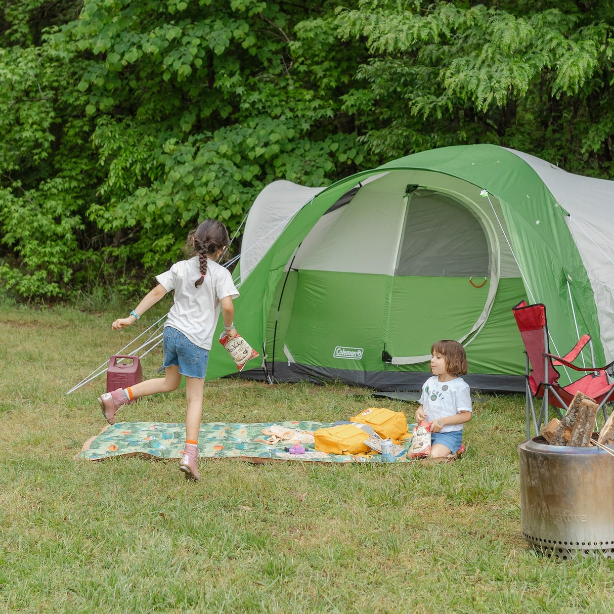 Outdoor Blanket - Camp - HoneyBug 