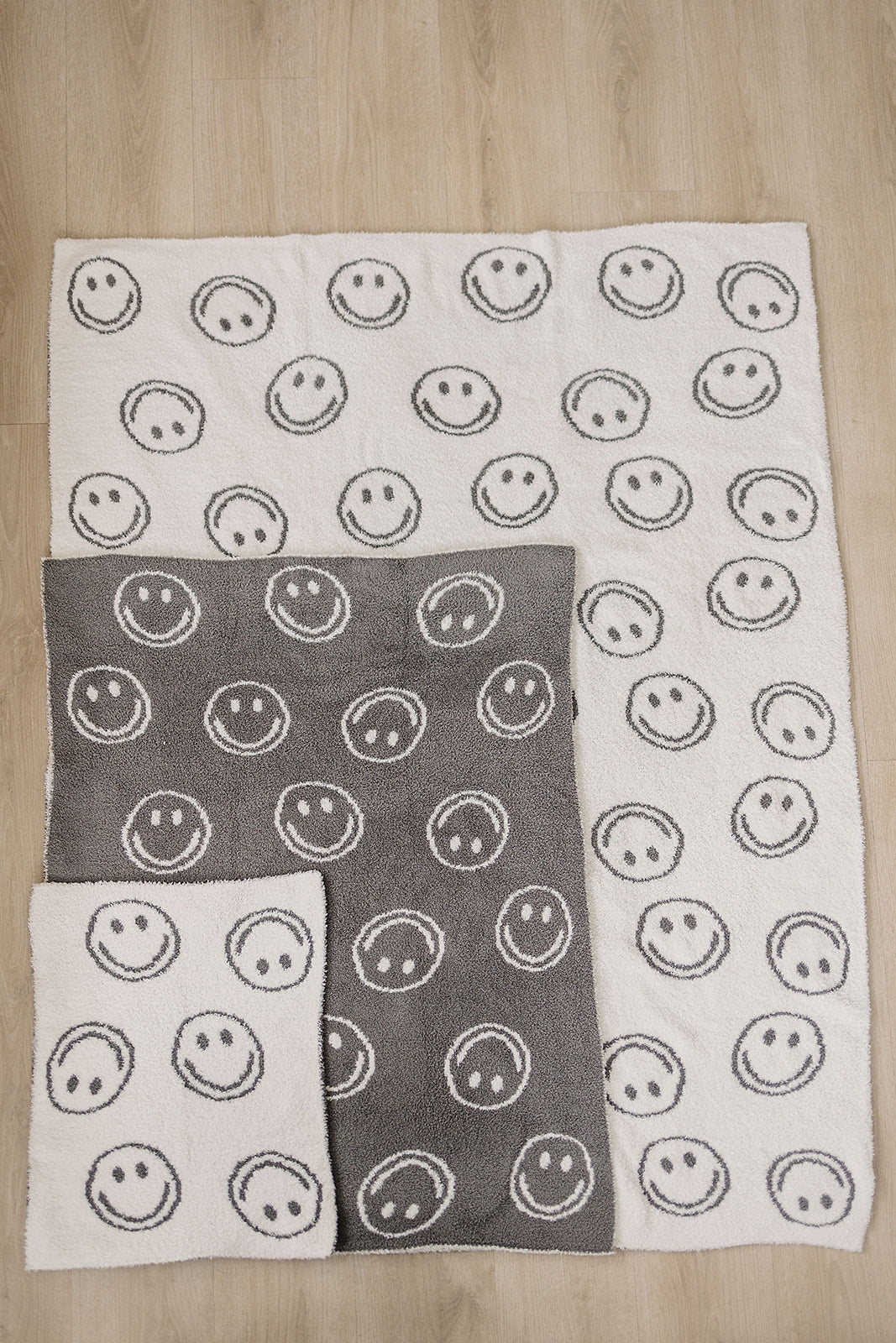 Charcoal Smiley Plush Blanket - HoneyBug 