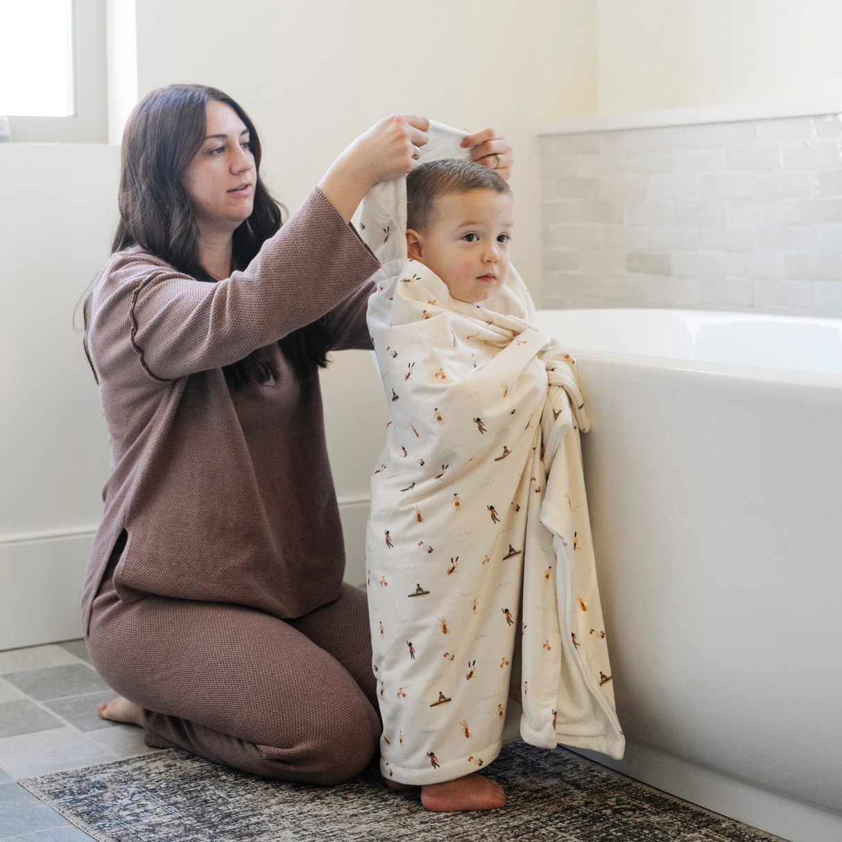 HOODED TOWELS