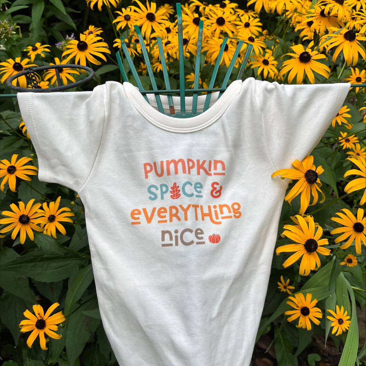 graphic tee | pumpkin spice nice - HoneyBug 
