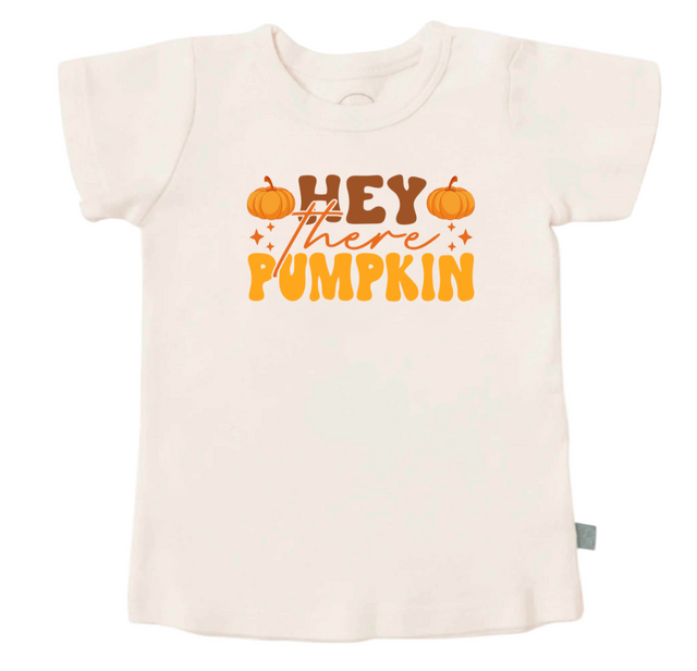 graphic tee | hey there pumpkin - HoneyBug 