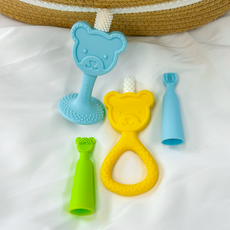 oogiebear infant to toddler teething kit