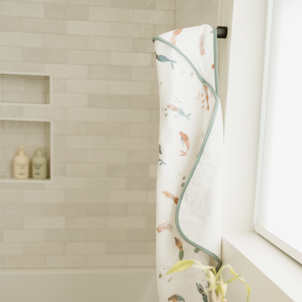 Infant Hooded Towel - Mermaids - HoneyBug 