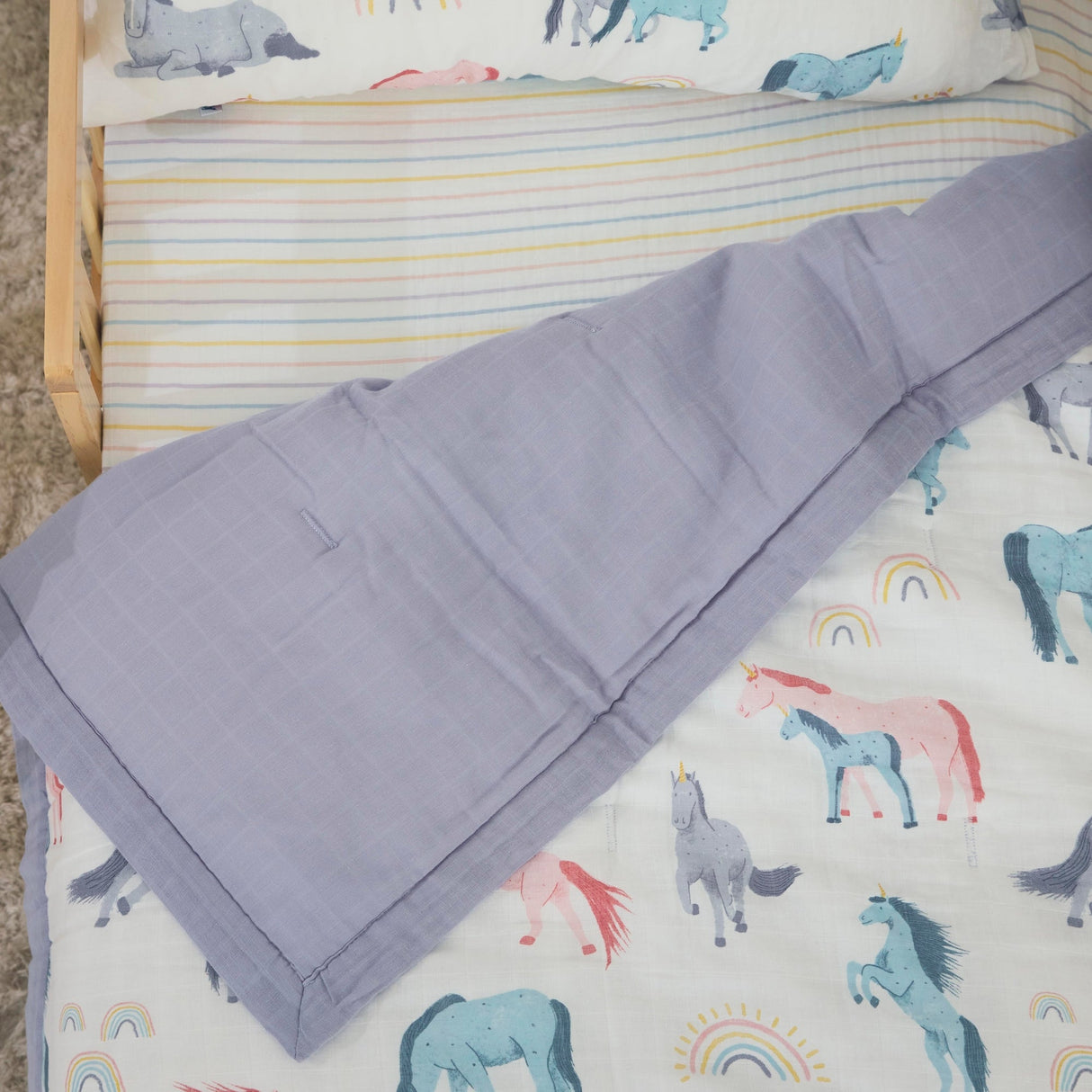 Cotton Muslin Toddler Comforter - Unicorns - HoneyBug 