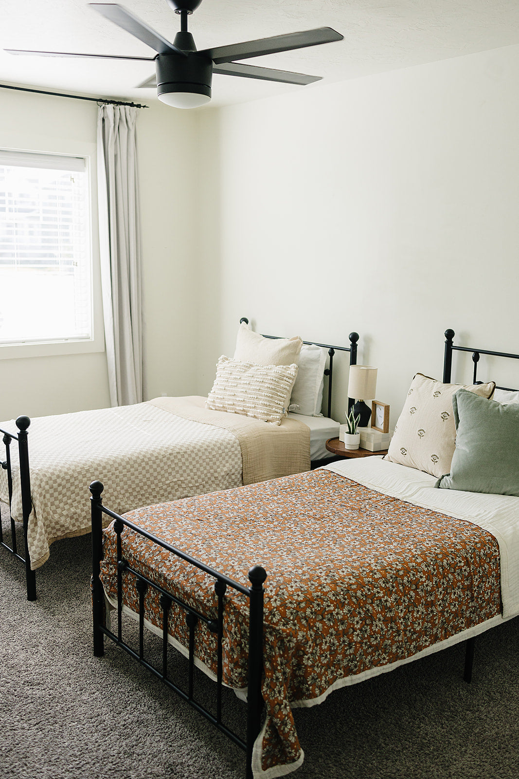 Magnolia Floral Twin Muslin Quilt - HoneyBug 