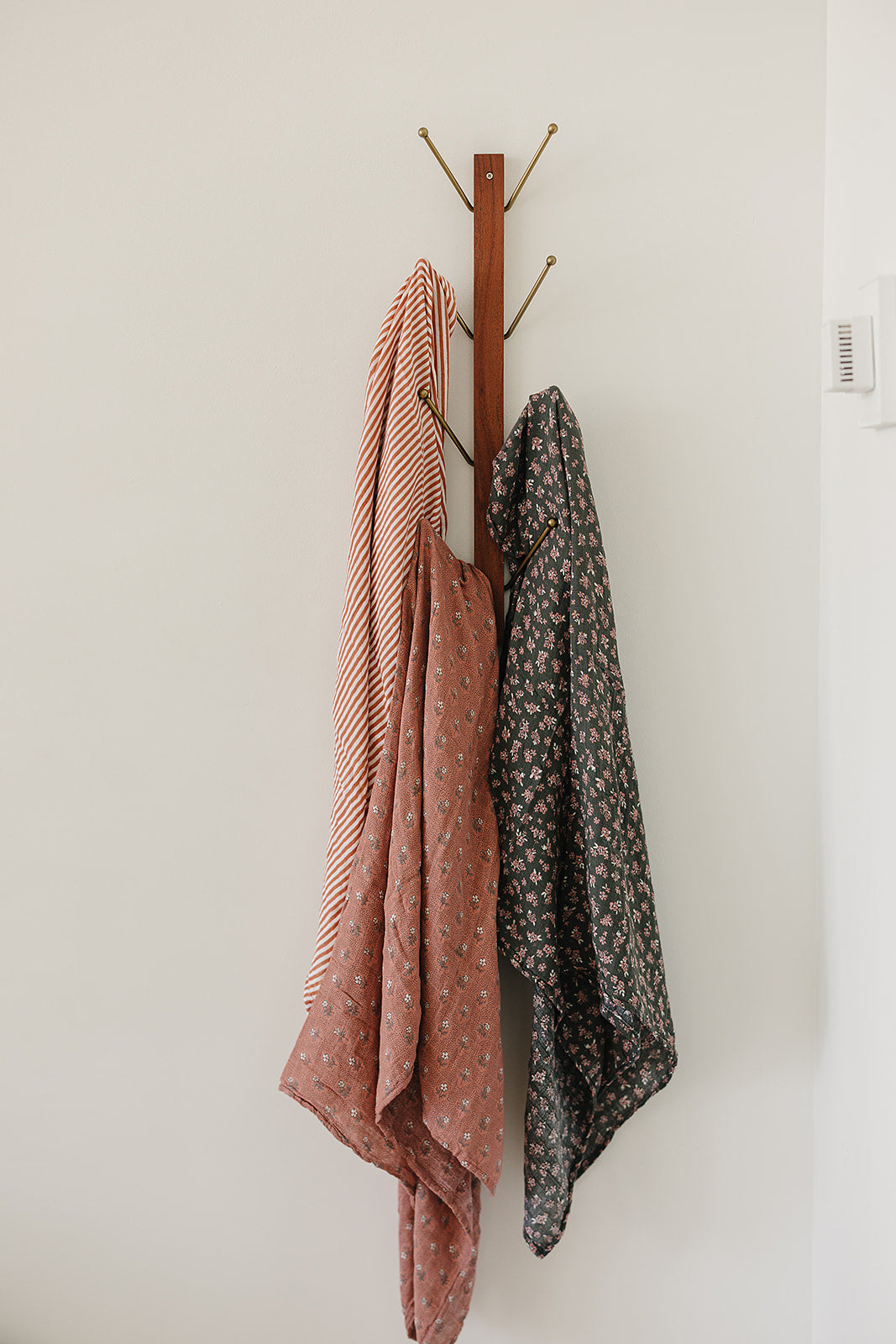 Vintage Pink Floral Muslin Swaddle Blanket - HoneyBug 