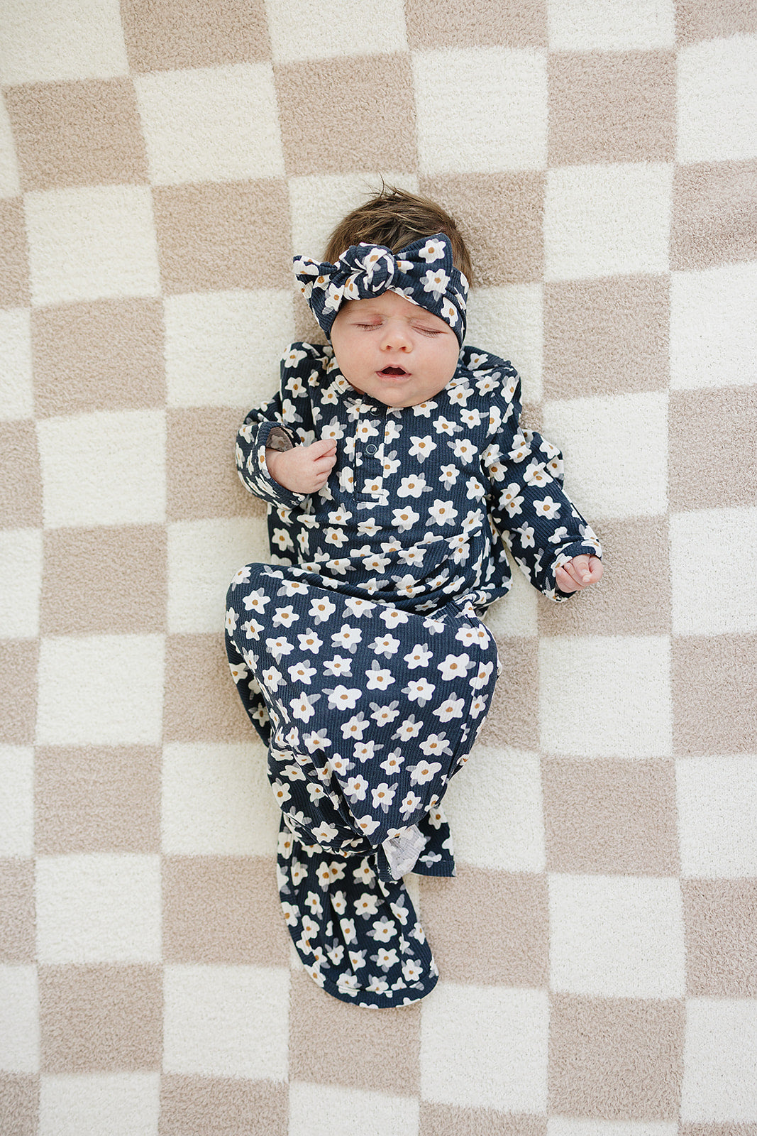 Navy Daisy Ribbed Bamboo Head Wrap - HoneyBug 