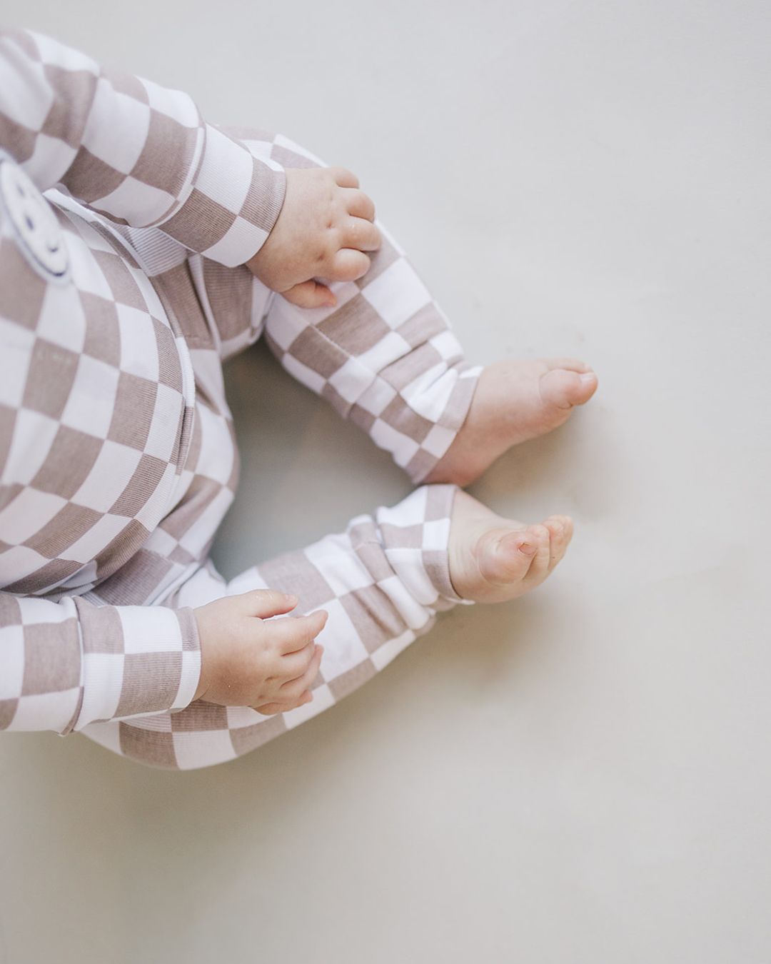 Checkered Smiley Lounge Set | Latte - HoneyBug 