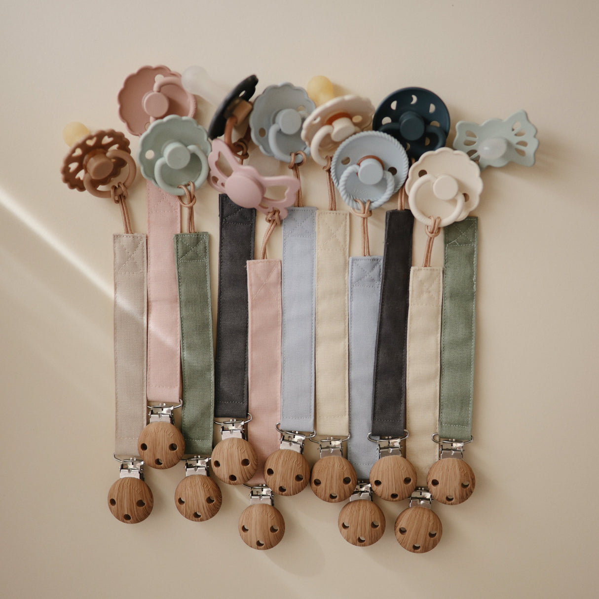 Linen Pacifier Clip 2-Pack - Blush/Cream - HoneyBug 