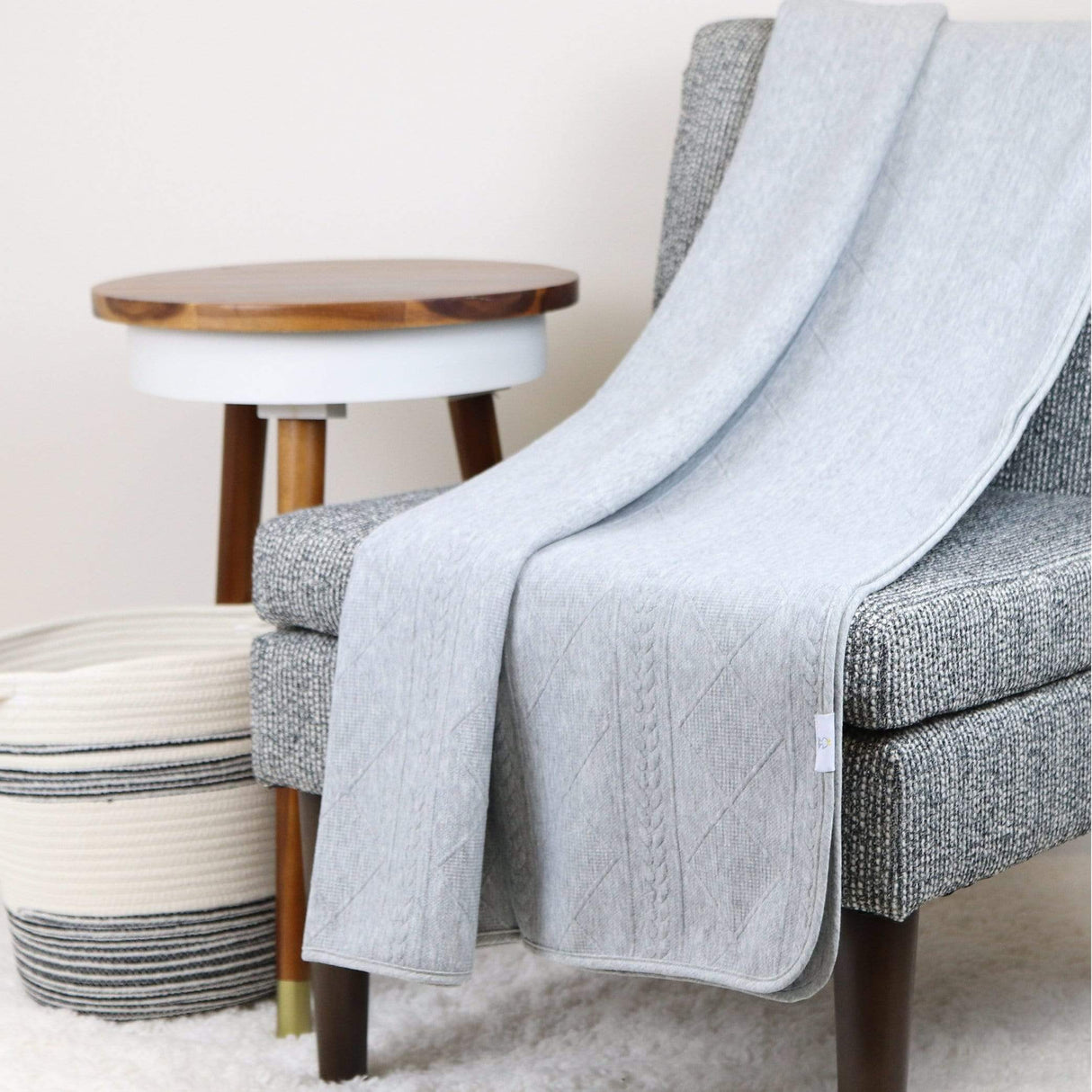 Gray 50" x 60" Full Size Knit Throw - HoneyBug 