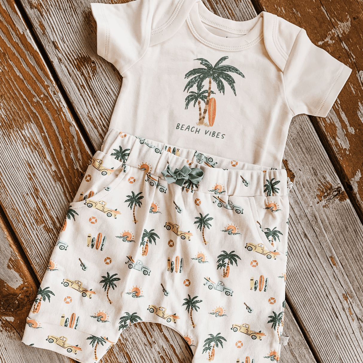 graphic bodysuit | beach vibes palms - HoneyBug 