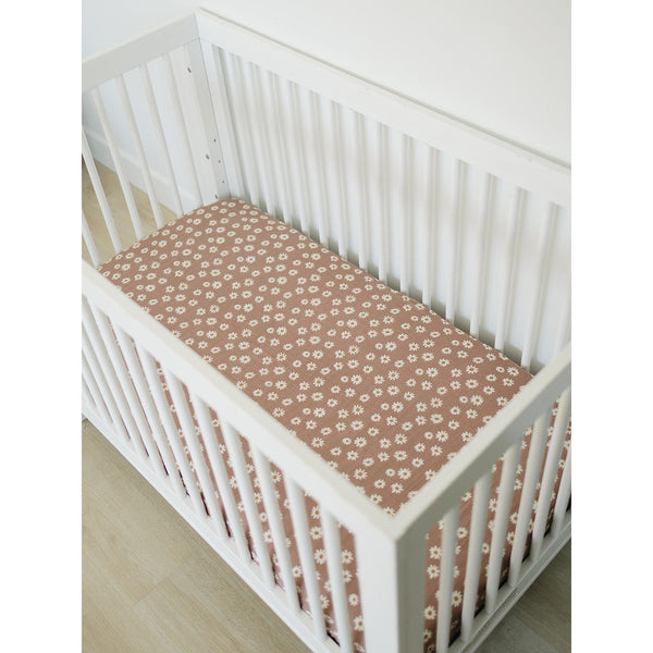 Daisy Dream Muslin Crib Sheet - HoneyBug 