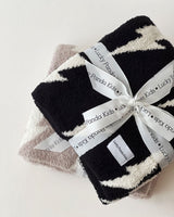 Lightning Bolt Fuzzy Blanket | Black - HoneyBug 