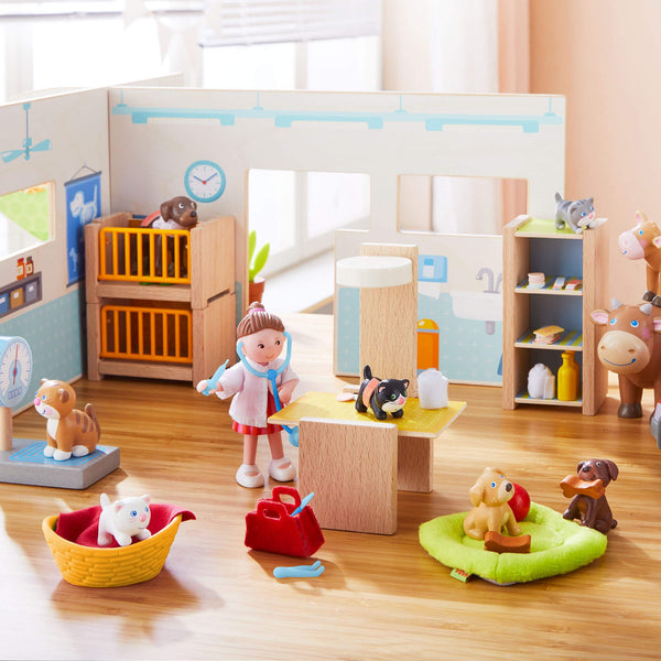 Little Friends Vet Clinic Play Set with Rebecca Doll - HoneyBug 