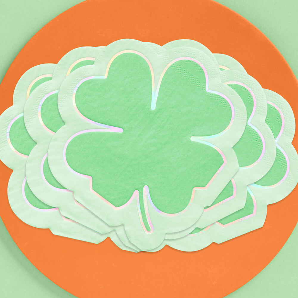 Shamrock Napkins - 25 paper napkins