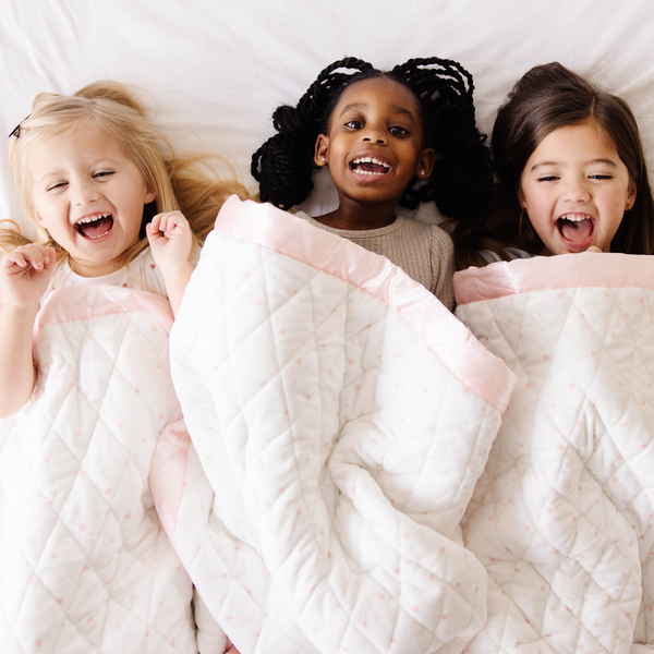 Dream Weighted Sleep Blanket for Kids & Toddlers Ages 3+ and/or 30+ lbs - HoneyBug 