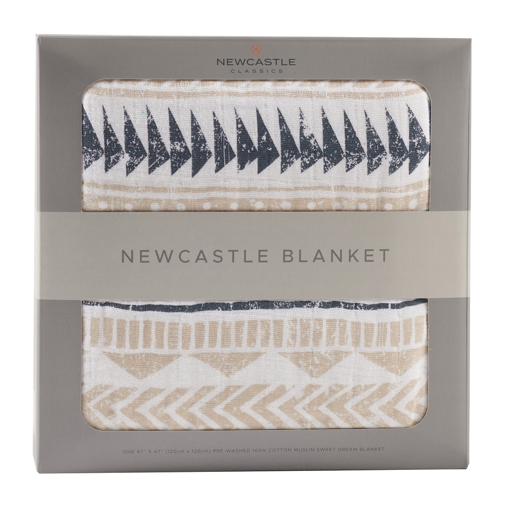 Pyramid Cotton Muslin Newcastle Blanket - HoneyBug 