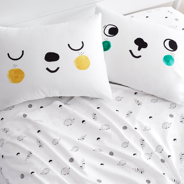 2-pack Happy Faces Standard Size Pillowcases - HoneyBug 