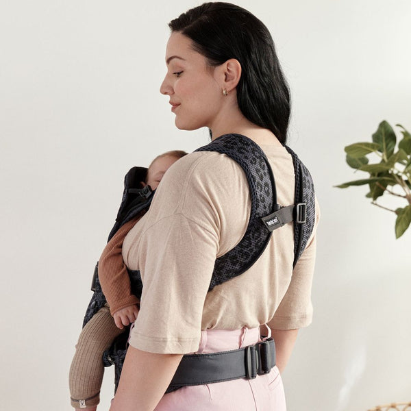 Baby Carrier One Air - Anthracite Leopard - HoneyBug 